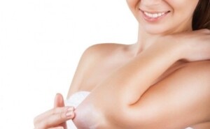 素敵な女性ほど気をつけたい、肘のケア